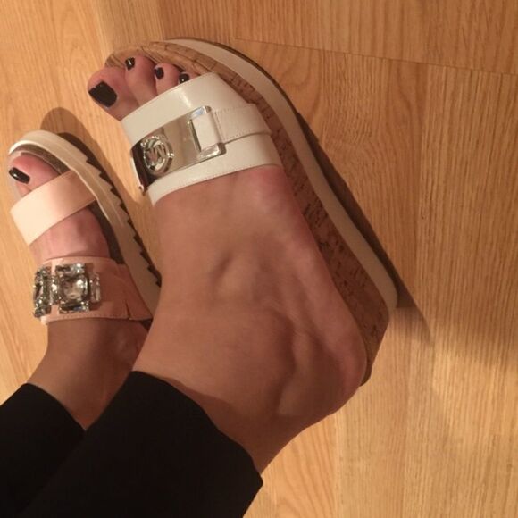 🎉Final deal🎉Michael Kors Platform Sandal - Picture 3 of 4
